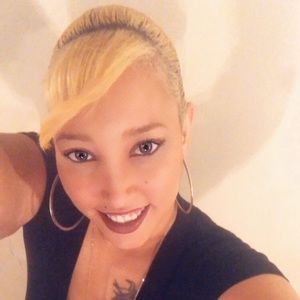 Meet your Posher, Alba